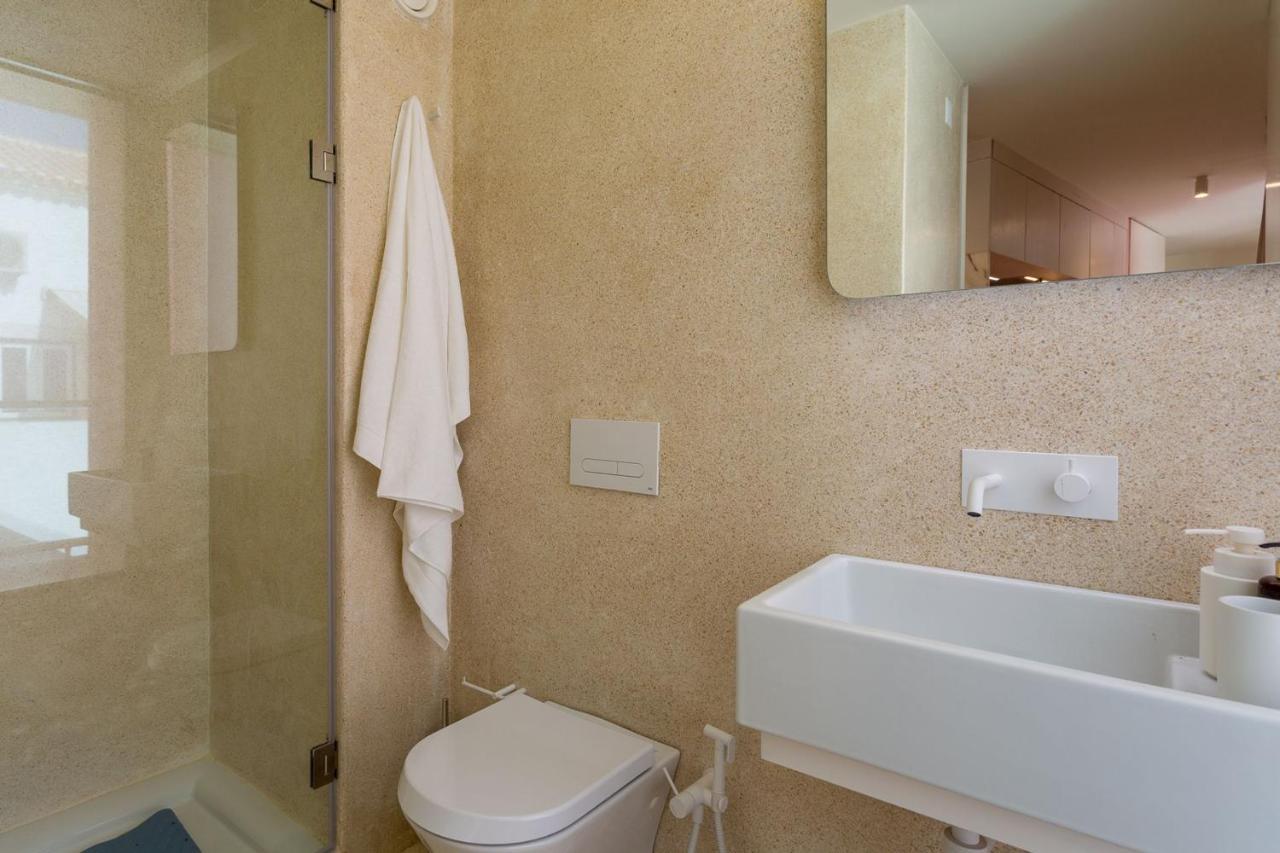 Princess Building W/Pool By Lovelystay Vila Real de Santo António Esterno foto