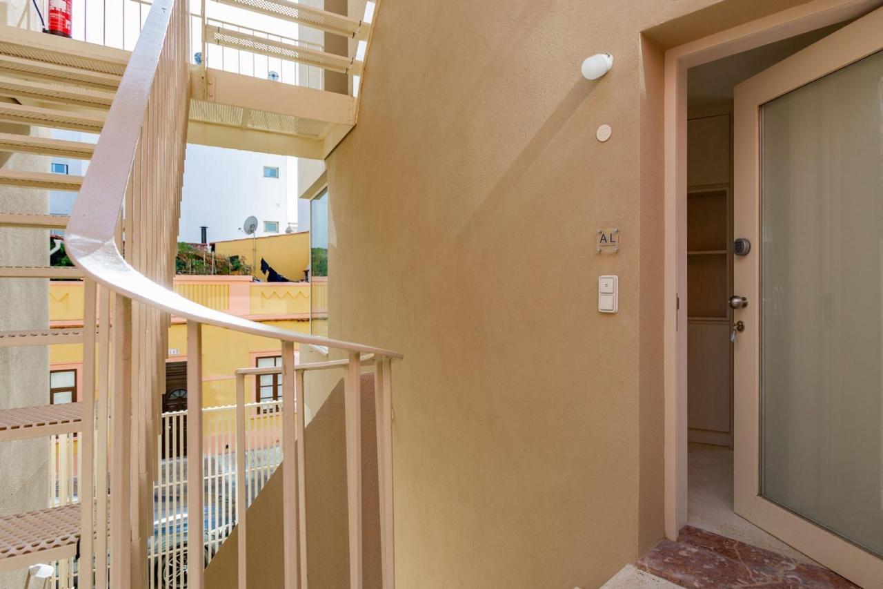Princess Building W/Pool By Lovelystay Vila Real de Santo António Esterno foto
